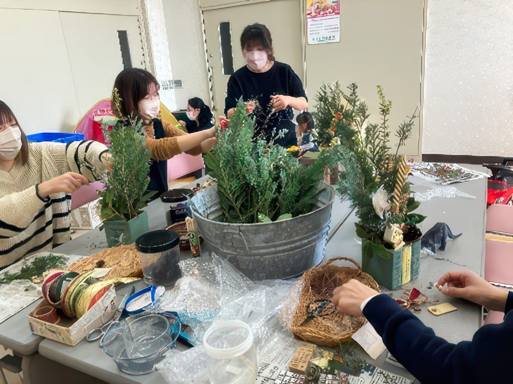 やってみようひろば